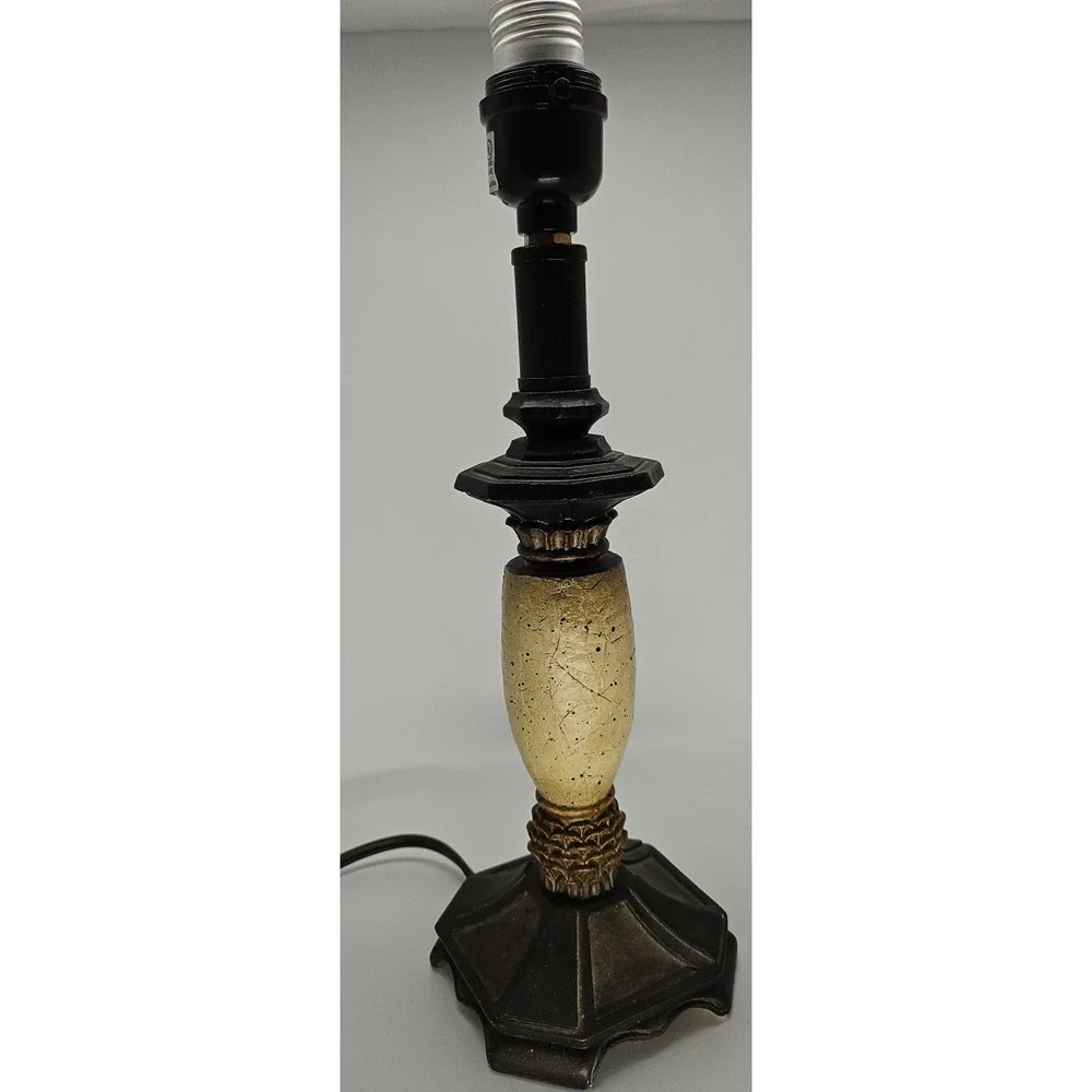 Resin Pinecone Table Lamp 18